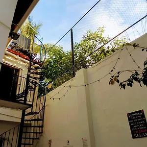 Casa Adriana Hostal